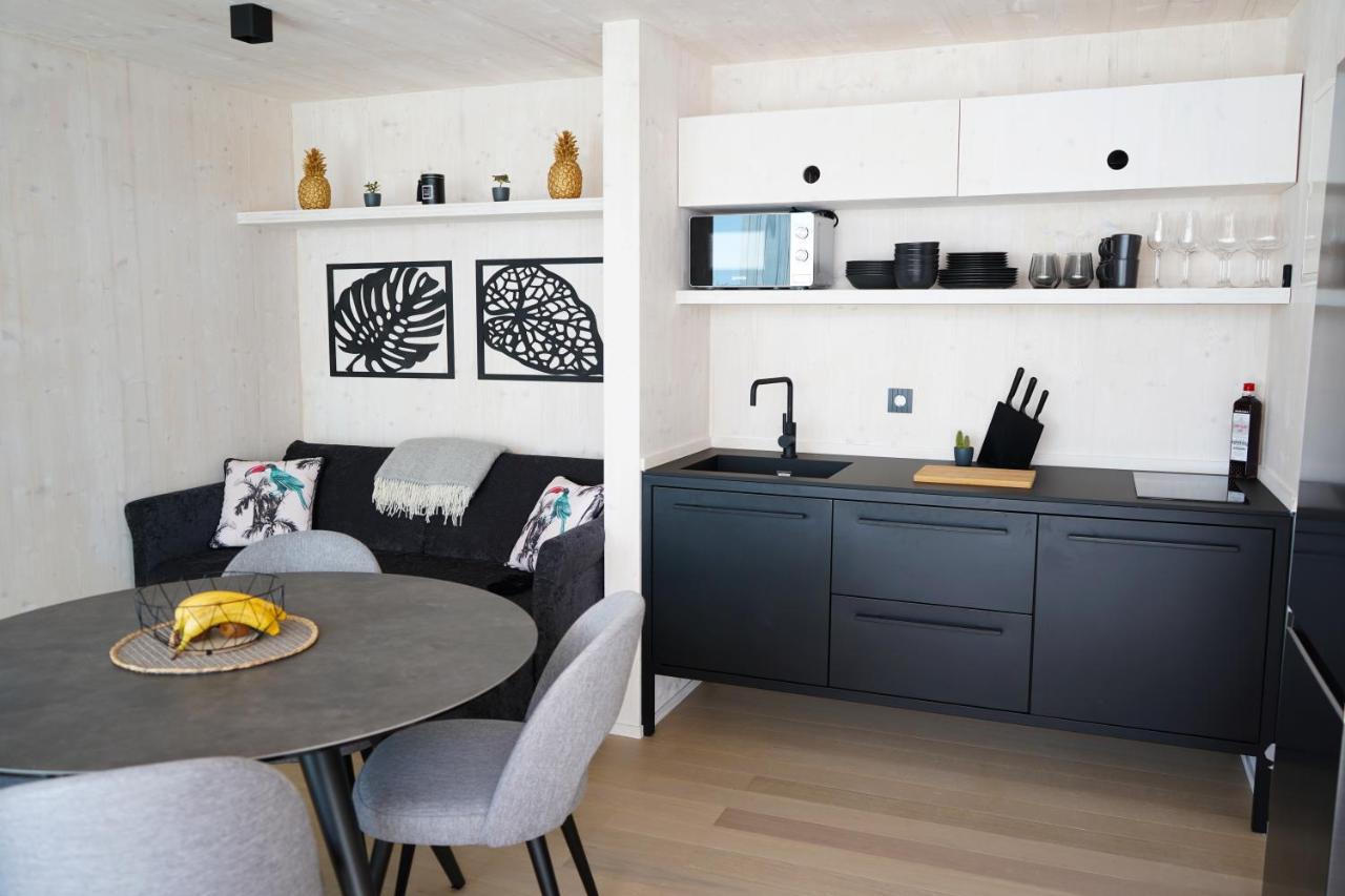 Boutique Style Eco-Beachhouse, Private Jacuzzi 普利拉卡 外观 照片