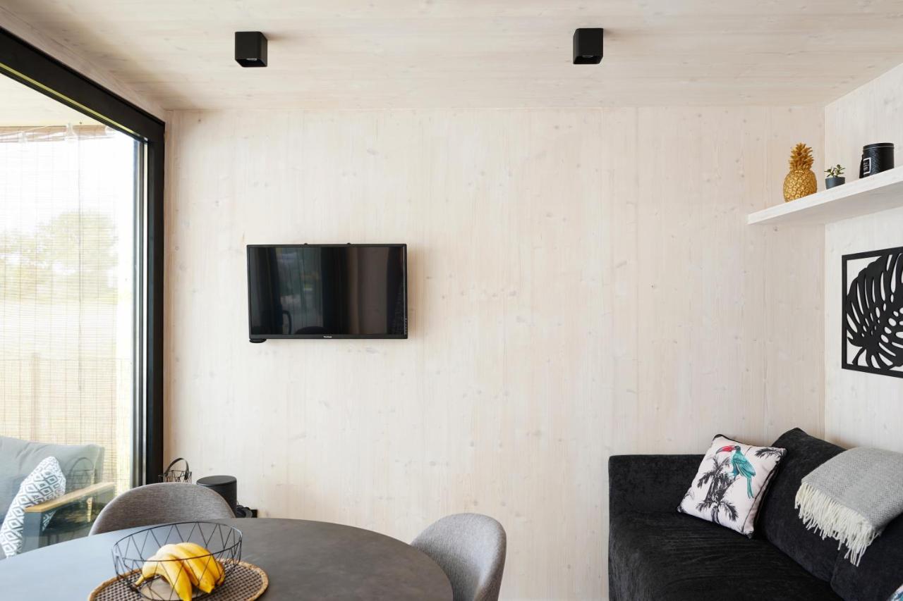 Boutique Style Eco-Beachhouse, Private Jacuzzi 普利拉卡 外观 照片