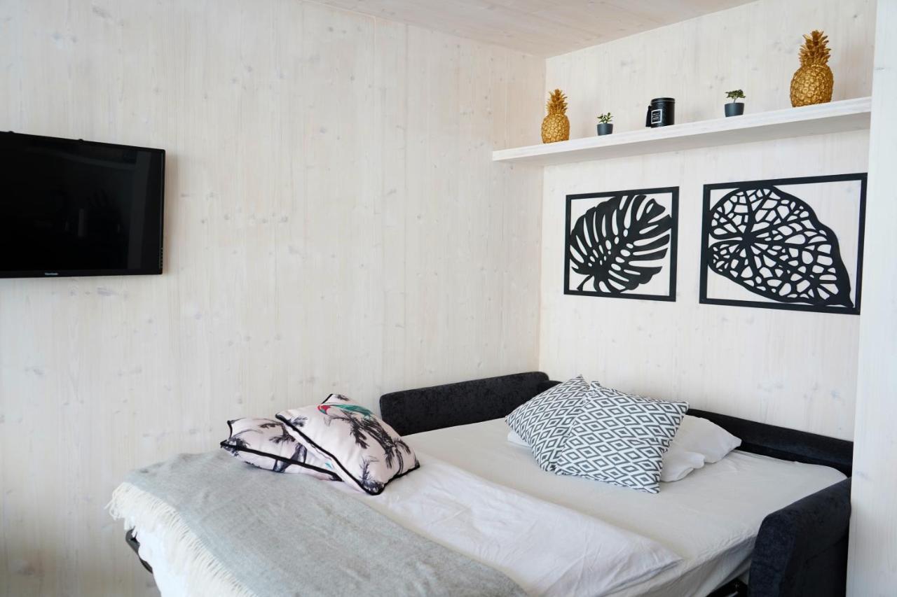 Boutique Style Eco-Beachhouse, Private Jacuzzi 普利拉卡 外观 照片