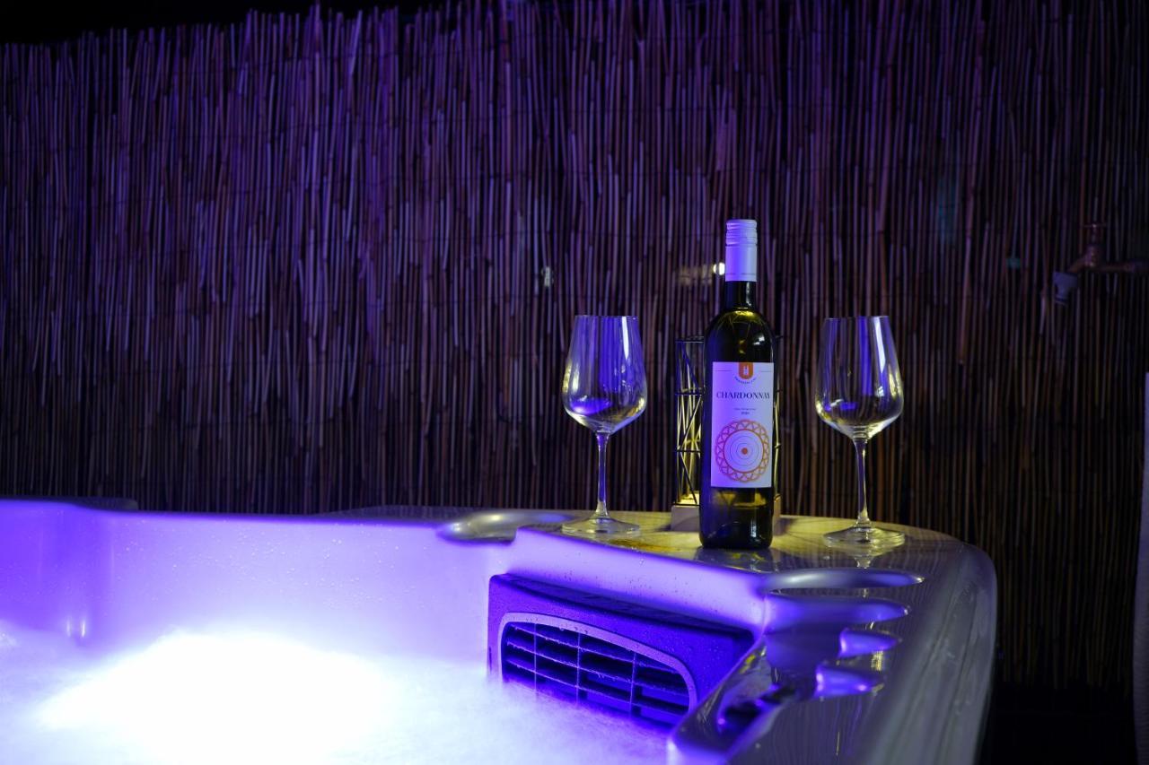 Boutique Style Eco-Beachhouse, Private Jacuzzi 普利拉卡 外观 照片